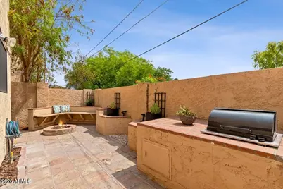 1025 E Highland Avenue #24, Phoenix, AZ 85014 - Photo 14