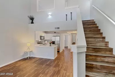 1025 E Highland Avenue #24, Phoenix, AZ 85014 - Photo 6