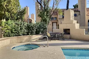 1025 E Highland Ave, Phoenix, AZ 85014 - Photo 18