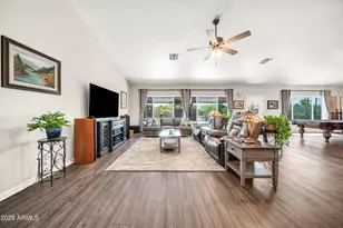 38015 N Central Ave, Phoenix, AZ 85086 - Photo 12