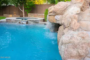 2740 S Honeysuckle Ln, Gilbert, AZ 85295 - Photo 38