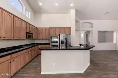 2740 S Honeysuckle Lane, Gilbert, AZ 85295 - Photo 2
