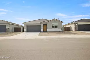10023 N 176th Ave, Waddell, AZ 85355 - Photo 2