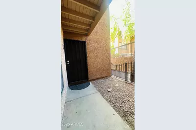 2625 E Indian School Road #Unit 142, Phoenix, AZ 85016 - Photo 4