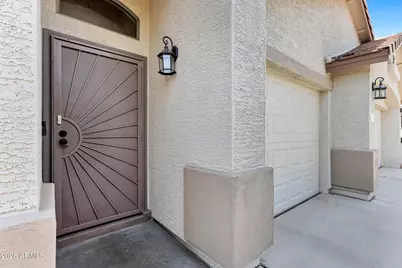 11219 W Vernon Avenue, Avondale, AZ 85392 - Photo 2