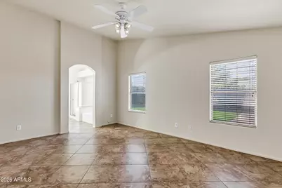 11219 W Vernon Avenue, Avondale, AZ 85392 - Photo 12