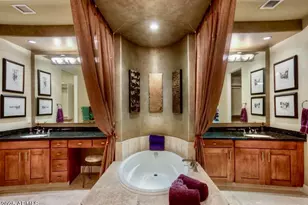 8 Biltmore Estate, Phoenix, AZ 85016 - Photo 10