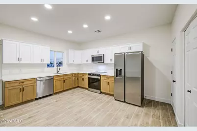 13608 W Maryland Avenue, Litchfield Park, AZ 85340 - Photo 10