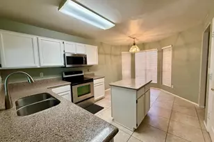 4239 E Cassia Way, Phoenix, AZ 85044 - Photo 4
