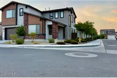 10764 W Villa Street, Avondale, AZ 85323 - Photo 4