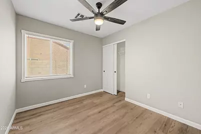 15465 W Port Royale Lane, Surprise, AZ 85379 - Photo 18
