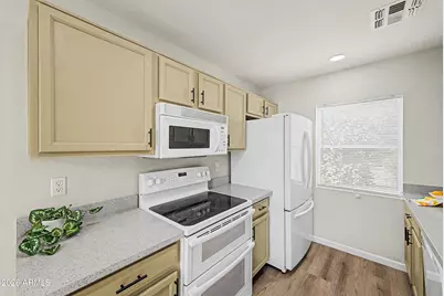 15465 W Port Royale Lane, Surprise, AZ 85379 - Photo 4