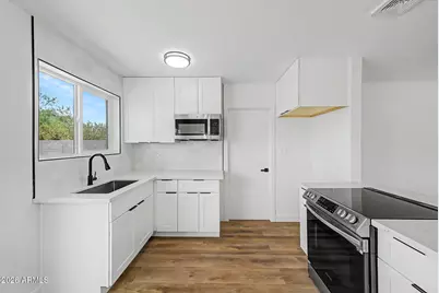 4520 E Alta Vista Road, Phoenix, AZ 85042 - Photo 10
