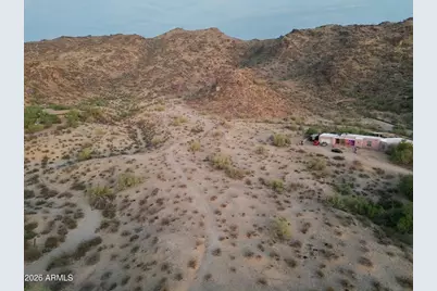 2220 E Siesta Drive #-, Phoenix, AZ 85042 - Photo 2