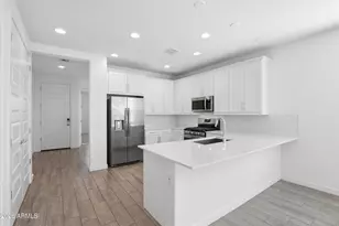 73 E Capricorn Way, Chandler, AZ 85249 - Photo 6