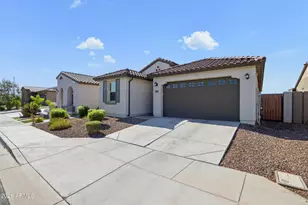 73 E Capricorn Way, Chandler, AZ 85249 - Photo 4
