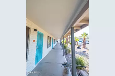 2011 N 51st Street #1, Phoenix, AZ 85008 - Photo 2