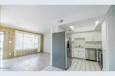 2011 N 51st Street #1, Phoenix, AZ 85008 - Photo 8