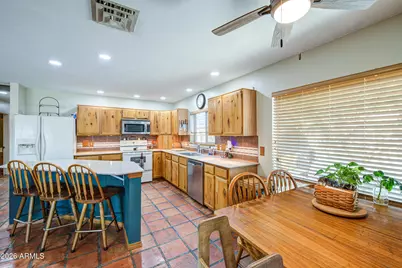 8136 E Fox Street, Mesa, AZ 85207 - Photo 16
