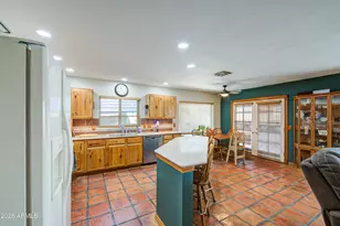 8136 E Fox St, Mesa, AZ 85207 - Photo 14