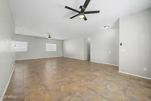 11725 S 205th Ln, Buckeye, AZ 85326 - Photo 8