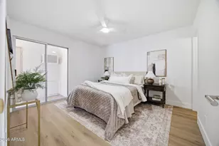 957 W Emerald Cir, Mesa, AZ 85210 - Photo 14