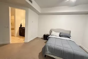 945 E Playa Del Norte Dr, Tempe, AZ 85288 - Photo 8