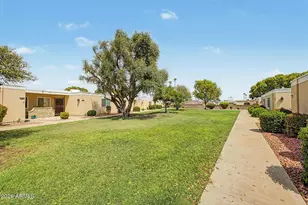 10963 W Coggins Dr, Sun City, AZ 85351 - Photo 28