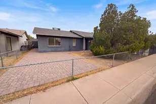 6036 N 72nd Dr, Glendale, AZ 85303 - Photo 18