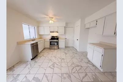6036 N 72nd Drive, Glendale, AZ 85303 - Photo 6