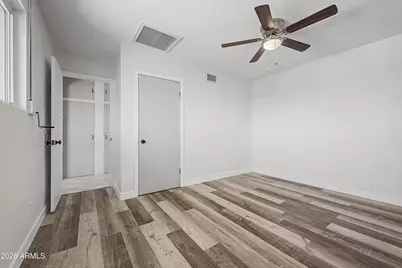 10350 W Caron Drive, Sun City, AZ 85351 - Photo 16