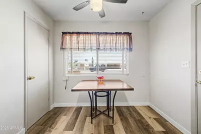 10350 W Caron Drive, Sun City, AZ 85351 - Photo 4