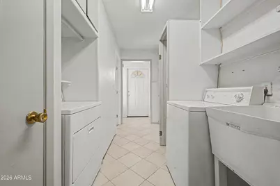 10350 W Caron Drive, Sun City, AZ 85351 - Photo 14