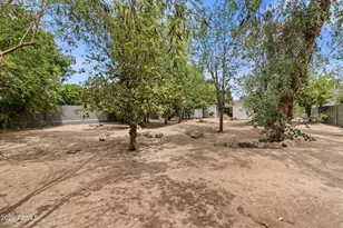 4025 E Osborn Rd, Phoenix, AZ 85018 - Photo 40