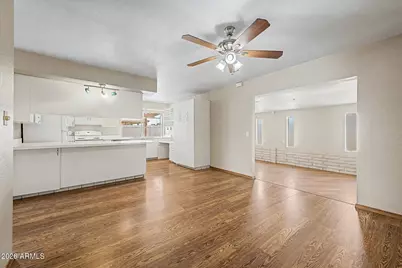 8934 N 55th Drive, Glendale, AZ 85302 - Photo 10