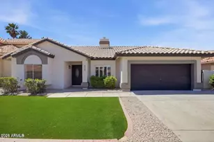 519 W Comstock Dr, Gilbert, AZ 85233 - Photo 1