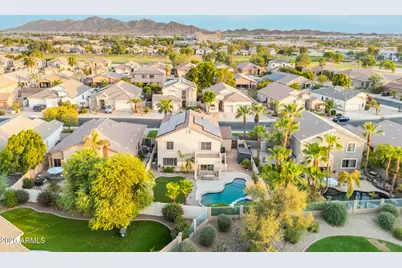 13660 W Monte Vista Road, Goodyear, AZ 85395 - Photo 4
