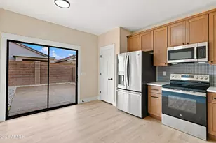 803 W Lydia Ln, Phoenix, AZ 85041 - Photo 6