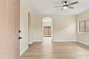 803 W Lydia Ln, Phoenix, AZ 85041 - Photo 2