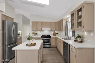2923 E Tonto Ln, Phoenix, AZ 85050 - Photo 6