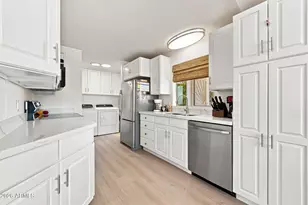 336 S 72nd Pl, Mesa, AZ 85208 - Photo 2