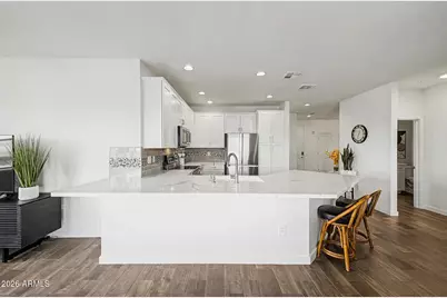 2511 W Queen Creek Road #426, Chandler, AZ 85248 - Photo 2