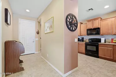 253 W Saddlebag Lane, San Tan Valley, AZ 85143 - Photo 4