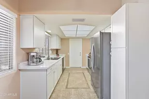 10709 W Mimosa Dr, Sun City, AZ 85373 - Photo 12