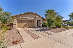 218 E Milada Dr, Phoenix, AZ 85042 - Photo 1