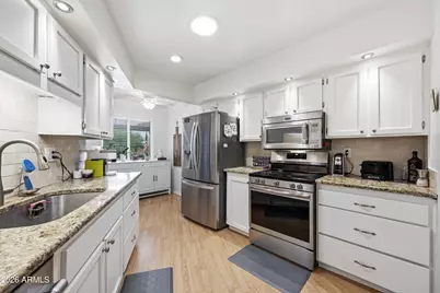14038 N 111th Avenue, Sun City, AZ 85351 - Photo 2