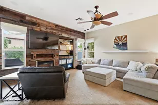 938 E Loma Vista St, Gilbert, AZ 85295 - Photo 10