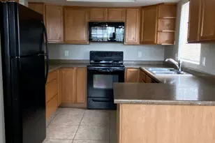 925 S Longmore St, Mesa, AZ 85202 - Photo 2