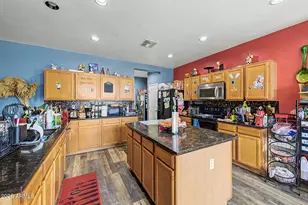 45725 W Morning View Ln, Maricopa, AZ 85139 - Photo 2