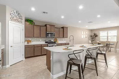 30916 W Verde Lane, Buckeye, AZ 85396 - Photo 2
